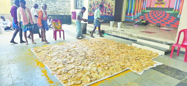 ಪುಟ್ಟರಾಜ ಪುಣ್ಯಸ್ಮರಣೋತ್ಸ : 30 ಸಾವಿರ ಸಜ್ಜಕದ ಹೋಳಿಗೆ  