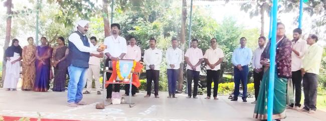 ಬೆಟಗೇರಿ ಸರ್ಕಾರಿ ಪ್ರೌಢ ಶಾಲೆಯಲ್ಲಿ ವಿಶ್ವಕರ್ಮ ಜಯಂತಿ ಆಚರಣೆ   