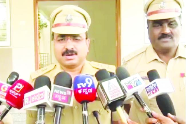 ಎಸ್‌ಬಿಐ ಬ್ಯಾಂಕ್ ದರೋಡೆ: 21 ಕೋಟಿ ಚಿನ್ನ-1.5 ಕೋಟಿ ನಗದು ದೋಚಿ ಪರಾರಿ 