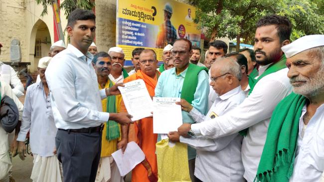 ಫಲವತ್ತಾದ ಭೂಮಿ ಕಳೆದುಕೊಳ್ಳುತ್ತಿರುವ ನೊಂದ ಸಂತ್ರಸ್ಥರಿಗೆ ಹೆಚ್ಚಿನ ಪರಿಹಾರ ಒದಗಿಸಲು ಆಗ್ರಹ 