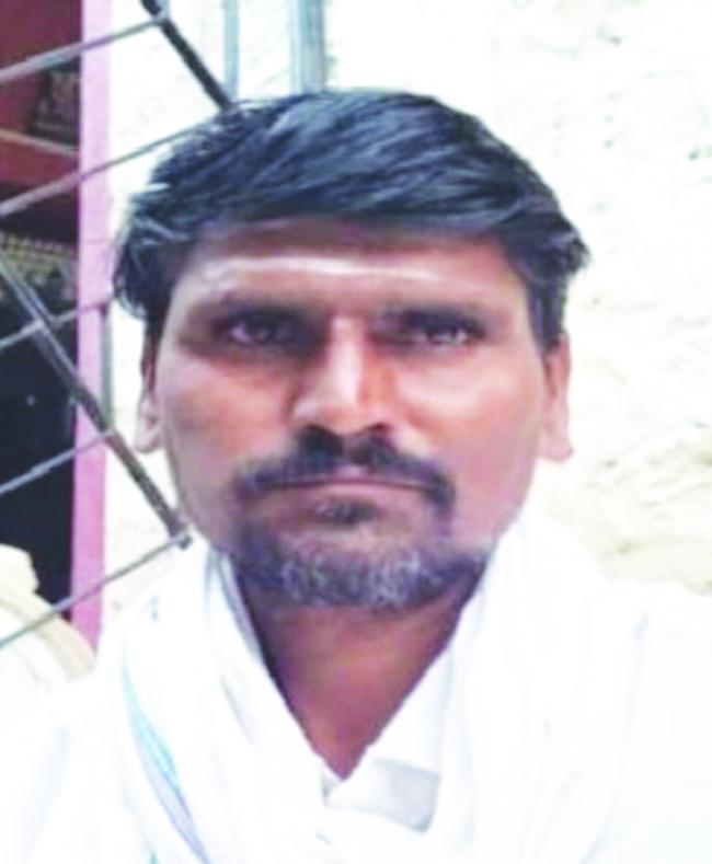 ಬೆಳೆ ಸಾಲ ತೀರಿಸಲು ಆಗದೆ ರೈತ ಆತ್ಮಹತ್ಯೆ  