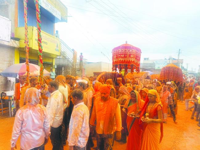 ಗುರ್ಲಾಪೂರದಲ್ಲಿ  ಶ್ರೀ ಲಕ್ಷ್ಮೀದೇವಿ ಜಾತ್ರೆ ಸಂಪನ್ನ  