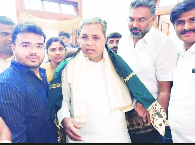 ಯರಗಟ್ಟಿ ಪೊಲೀಸ್ ಹೊರ ಠಾಣೆ ಪೂರ್ಣ ಪ್ರಮಾಣದ ಪೊಲೀಸ್ ಠಾಣೆಯಾಗಿ ಮೇಲ್ದರ್ಜೆಗೆ  : ಮುಖಂಡರಿಗೆ ಸನ್ಮಾನ