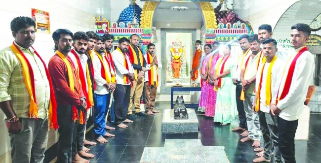 ಕೊಲೆ ಆರೋಪಿಗಳನ್ನು ಶೀಘ್ರ ಪತ್ತೆ ಹಚ್ಚಿ ಬಂಧಿಸಲು ಕರವೇ ಒತ್ತಾಯ  