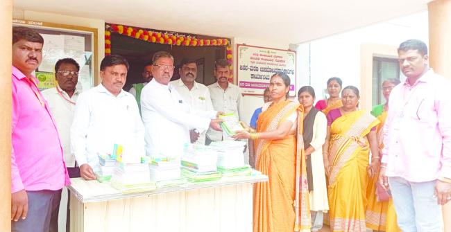 ಅಂಗನವಾಡಿ ಮಕ್ಕಳ ಶೈಕ್ಷಣಿಕ ಕಲಿಕಾ ಗುಣಮಟ್ಟಕ್ಕೂ ಆದ್ಯತೆ ನೀಡಬೇಕು: ಎಮ್‌.ಎಲ್‌.ಯಡ್ರಾಂವಿ 