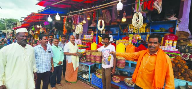 ಸಂಭ್ರಮದ ನವರಾತ್ರಿ ಉತ್ಸವಕ್ಕೆ ಯಲ್ಲಮ್ಮ ದೇವಸ್ಥಾನ ಅಭಿವೃದ್ಧಿ ಪ್ರಾಧಿಕಾರ ಸಜ್ಜು 