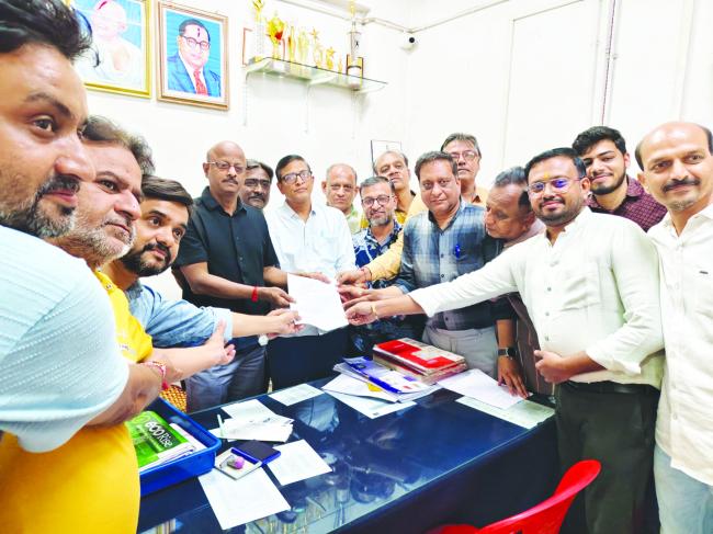 ಅಂಚೆ ಕಚೇರಿಯಲ್ಲಿ ರೈಲ್ವೆ ಟಿಕೆಟ್ ಬುಕಿಂಗ್ ಕೌಂಟರ್ ಪುನರ್‌ಆರಂಭಿಸಲು ಮನವಿ 