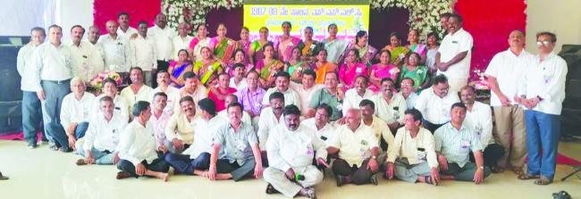 ಎಸೆಸೆಲ್ಸಿ ಸಹಪಾಠಿಗಳ ನಾಲ್ಕನೇ ಸ್ನೇಹ ಕೂಟ ಸಂಭ್ರಮದ ಅನುರಾಗ ಸಂಗಮ  