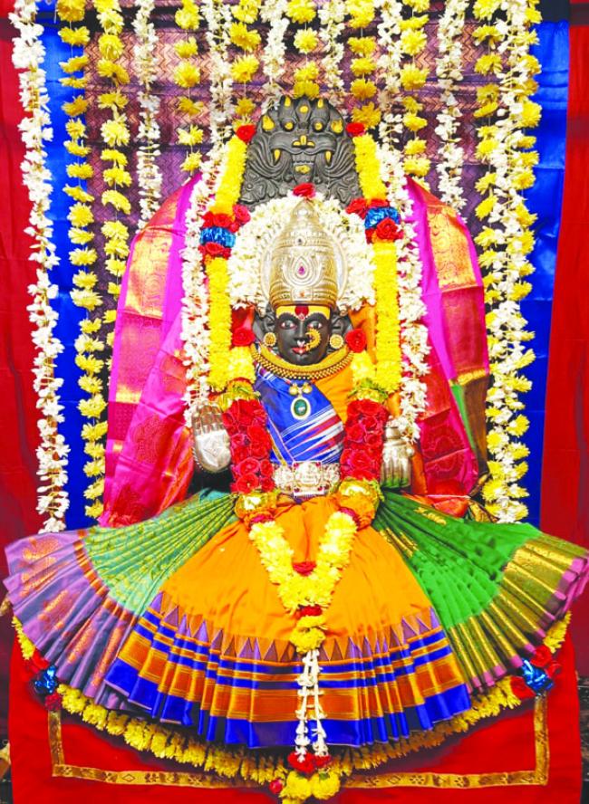 ಧಾರವಾಡ ಕರಿಯಮ್ಮ ದೇವಿ ದೇವಸ್ಥಾನದಲ್ಲಿ ನವರಾತ್ರಿ ಉತ್ಸವ      