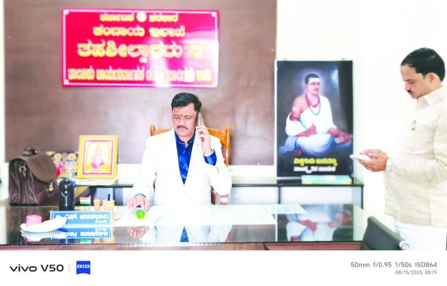 ಮೃತ ವಾರಸುದಾರರಿಗೆ ಪರಿಹಾರ ವಿತರಣೆ: ಎಸ್ ಬಿ ಕಡಕಬಾವಿ 