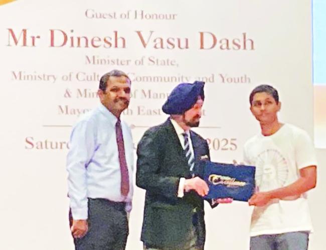 ಸಿಂಗಾಪುರದ ಸಿಂಡಾ ಸಂಘದಿಂದ ಸಬರದ್‌ಗೆ ಸನ್ಮಾನ 