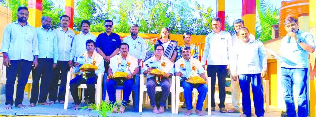 ಶಿಕ್ಷಕರು ಸಾಧಕರಿಗೆ ಮೆಟ್ಟಿಲು, ಸಂಸ್ಕಾರದ ತೊಟ್ಟಿಲು : ಶಿವಲಿಂಗ ಸಿದ್ನಾಳ  