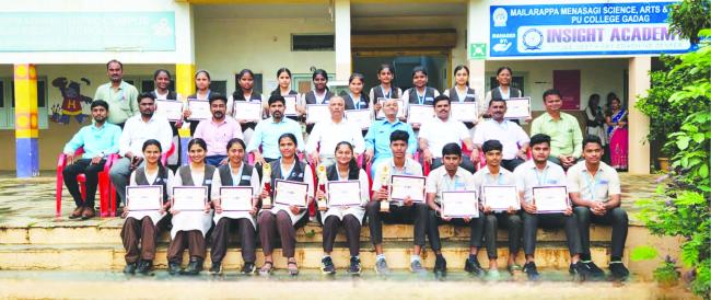 ಥ್ರೋ ಬಾಲ್ ಹಾಗೂ ಚೆಸ್ ಸ್ಪರ್ಧೆಯಲ್ಲಿ ವಿದ್ಯಾರ್ಥಿಗಳ ಪ್ರಥಮ ಸ್ಥಾನ: ಜಿಲ್ಲಾ ಮಟ್ಟಕ್ಕೆ ಆಯ್ಕೆ  