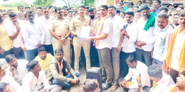 ಹಾರೂಗೇರಿ ಪಿಎಸ್‌ಐ ಮಾಳಪ್ಪ ಪೂಜಾರಿ ಮೇಲೆ ಭ್ರಷ್ಟಾಚಾರ ಆರೋಪ 