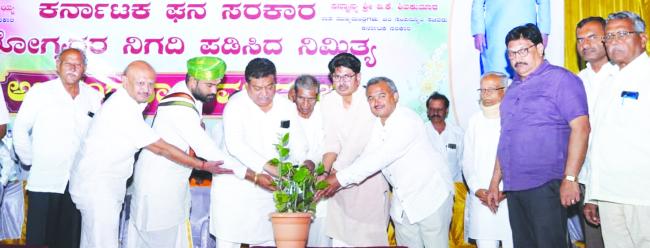 ಕೃಷ್ಣ ಮೇಲ್ದಂಡೆ ಸಂತ್ರಸ್ತರಿಗೆ ಸಮರ್ಪಕ ಪರಿಹಾರ ಘೋಷಣೆ: ಅಭಿನಂದನೆ 