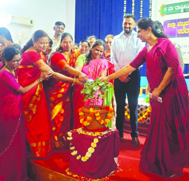 ಪೋಷಣ ಅಭಿಯಾನ: ಮಕ್ಕಳ ಆರೋಗ್ಯದ ಭವಿಷ್ಯ ರೂಪಿಸುವ ಶಕ್ತಿಯುತ ಹಾದಿ: ಜಿ.ಪಂ. ಸಿಇಓ ಭುವನೇಶ ಪಾಟೀಲ 