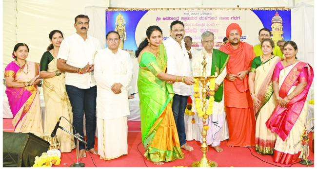 ಆರಾಧನೆಯಿಂದ ಜೀವನದಲ್ಲಿ ಸುಖ-ಸಂಪತ್ತು ಪಡೆದು ಸಶಕ್ತರಾಗಬೇಕು-ಪೂಜಾ 