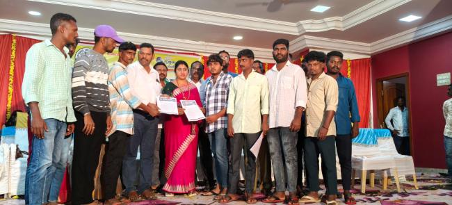 ಸಂಗಮ ವೃತ್ತದಲ್ಲಿ ಅಂಬೇಡ್ಕರ ಮೂರ್ತಿ ನಿರ್ಮಿಸಲು ಆಗ್ರಹ 