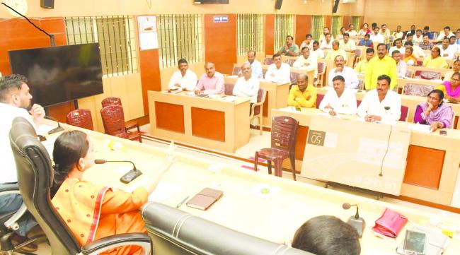 ಎಸ್‌.ಸಿ.ಎಸ್‌.ಪಿ ಮತ್ತು ಟಿ.ಎಸ್‌.ಪಿ ಯೋಜನೆಗಳ ಪ್ರಗತಿ ಪರೀಶೀಲನಾ ಸಭೆ 