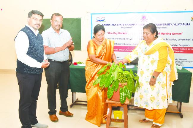 ಮಹಿಳೆಯರು ಉದ್ಯಮ ಶೀಲತೆಯ ಕೌಶಲ್ಯಗಳನ್ನು ಪಡೆಯಬೇಕು: ಯಶೋಧ ಗುಲ್ಜರ್ 