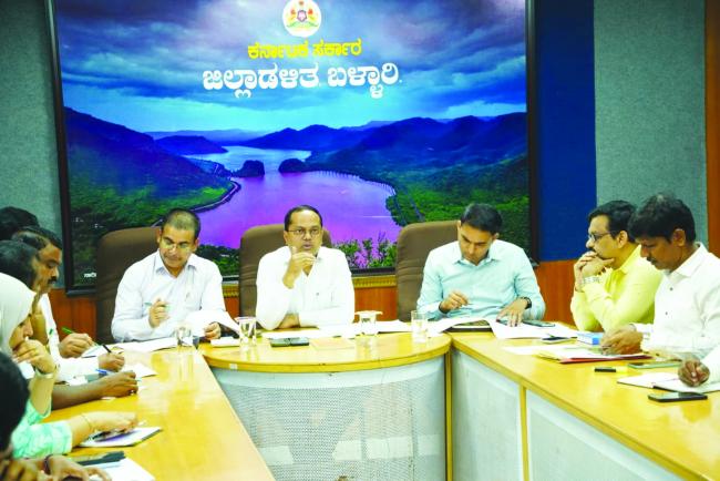 ಜಿಲ್ಲೆಯಲ್ಲಿ 1.45 ಲಕ್ಷ ಮನೆ ಪೂರ್ಣ, ಶೇ.38 ರಷ್ಟು ಪ್ರಗತಿಸಮೀಕ್ಷೆ ಕಾರ್ಯಕ್ಕೆ ವೇಗ ನೀಡಿ: ಜಿಲ್ಲಾಧಿಕಾರಿ ನಾಗೇಂದ್ರ ಪ್ರಸಾದ್‌.ಕೆ