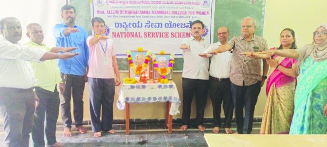 ವಿಜಯನಗರ ಶ್ರೀಕೃಷ್ಣದೇವರಾಯ ವಿಶ್ವವಿದ್ಯಾಲಯದಲ್ಲಿ ಮಹಾತ್ಮಾ ಗಾಂಧೀಜಿ ಮತ್ತು ಲಾಲ್ ಬಹದ್ದೂರ್‌ಶಾಸ್ತ್ರೀ ಜಯಂತಿ ಆಚರಣೆ