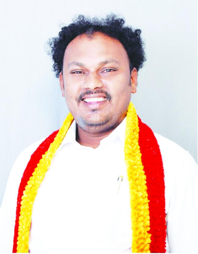 ಸಿ.ಎಂ ತಿಂಗಳಿಗೊಮ್ಮೆ ಜಿಲ್ಲೆಗೆ ಬೇಟಿ ನೀಡಲಿ ಬಿ.ಗೀರೀಶಾನಂದ ಆಗ್ರಹ 