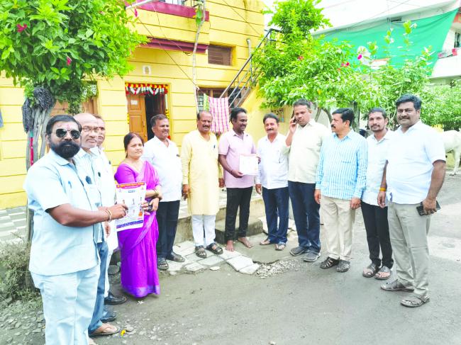 ಗಚ್ಚಿನ ಕಟ್ಟಿ ಕಾಲೋನಿಯಲ್ಲಿ ಬಿರುಸಿನ ಪ್ರಚಾರ  