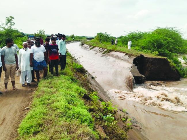 ಕಾಲುವೆ ಒಡೆದು ರೈತರ ಹೊಲಗಳಿಗೆ ನುಗ್ಗಿದ ನೀರು ಅಪಾರ ಬೆಳೆ ಹಾನಿ  