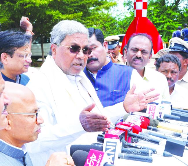 ಸಮೀಕ್ಷೆ:ಯಾವ ಜಾತಿಯನ್ನೂ ತುಳಿಯುವ ಪ್ರಶ್ನೆಯಿಲ್ಲ ಸಮಸಮಾಜವನ್ನು ಬಯಸದವರು ಸಮೀಕ್ಷೆಯನ್ನು ವಿರೋಧಿಸುತ್ತಿದ್ದಾರೆ- ಮುಖ್ಯಮಂತ್ರಿ ಸಿದ್ದರಾಮಯ್ಯ 