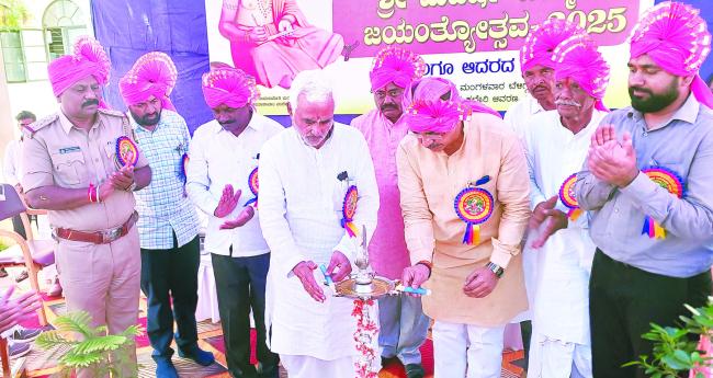  ‘ಮನುಷ್ಯನಿಗೆ ಶಿಕ್ಷಣ, ಸಂಸ್ಕಾರ ಪ್ರಮುಖವಾದದ್ದು’ 