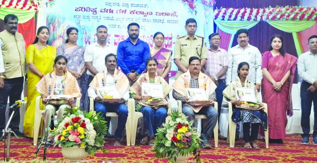 ವಾಲ್ಮೀಕಿ ಜಯಂತಿ, ಆದರ್ಶ ಸಮಾಜ ನಿರ್ಮಾಣದ ತತ್ವಗಳು ರಾಮಾಯಣದಲ್ಲಿವೆ : ಜಿಲ್ಲಾಧಿಕಾರಿ ಲಕ್ಷ್ಮಿಪ್ರಿಯಾ