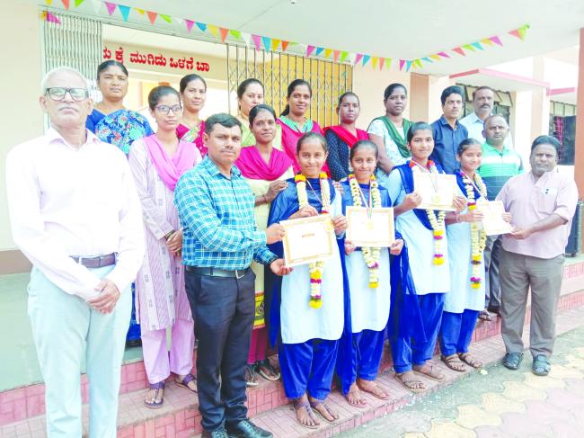  ಸರಕಾರಿ ಕಾಲೇಜಿನ ವಿದ್ಯಾರ್ಥಿನಿಗಳು ರಾಜ್ಯ ಮಟ್ಟಕ್ಕೆ ಆಯ್ಕೆ 