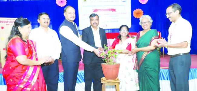  ವಿದ್ಯಾರ್ಥಿಗಳ ಭವಿಷ್ಯಕ್ಕಾಗಿ ಆರ್ಥಿಕ ಸಾಕ್ಷಾರತೆ ಜಾಗೃತಿ ಅವಶ್ಯ: ಪ್ರೊ. ಆಕಾಶ್ 