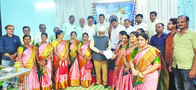  ನೆರೆ ಪೀಡಿತ ಪ್ರದೇಶಗಳಿಗೆ ಸಚಿವ ಎಂ.ಬಿ ಪಾಟೀಲ, ಶಾಸಕ ಮನಗೂಳಿ ಭೇಟಿ 