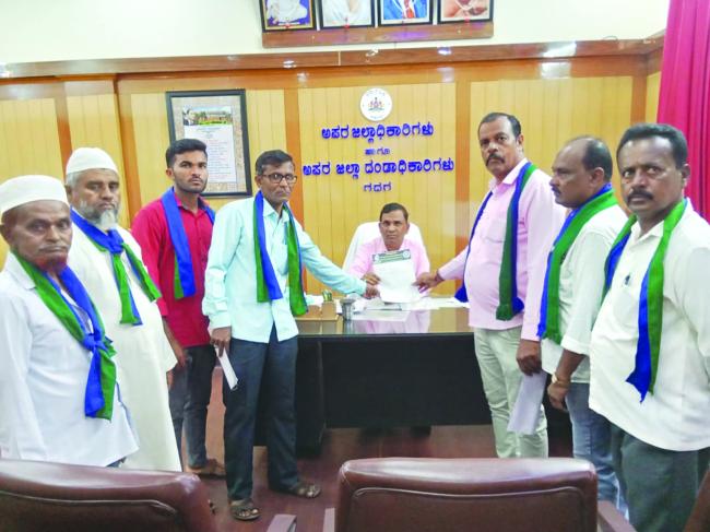  ಪಾರದರ್ಶಕ ಸಮೀಕ್ಷೆ ನಡೆಸಲು ಒತ್ತಾಯಿಸಿ ಮುಖ್ಯಮಂತ್ರಿಗಳಿಗೆ ಮನವಿ 