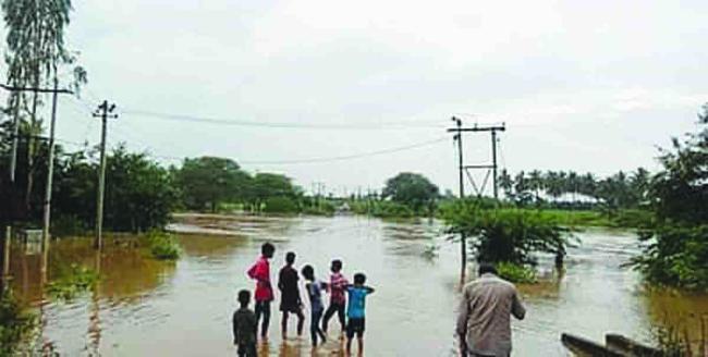 ಅಕ್ರಮವಾಗಿ ಮರಳು ಸಾಗಾಟ ಮಾಡುತ್ತಿದ್ದ ಟಿಪ್ಪರ್ ವಾಹನ ಜಪ್ತಿಚಾಲಕನ ವಿರುದ್ಧ ಪ್ರಕರಣ ದಾಖಲು 