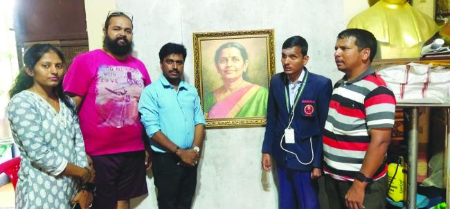 ಮಾನವ ಕಂಪ್ಯೂಟರ್ ಹೆಸರುವಾಸಿಯಾದ ಬಸವರಾಜ್ ಶಂಕರ್ ಶಿಲ್ಪಕಲಾ ಅಕಾಡೆಮಿಯ ಹರೀಶ್ ಮಾಳಪ್ಪನವರ್ ಮನೆಗೆ ಭೇಟಿ  