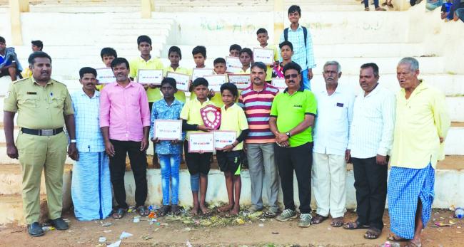 ಥ್ರೋಬಾಲ್ ಸ್ಪರ್ದೆ : ಬಾಲಕರು ತಾಲೂಕು ಮಟ್ಟಕ್ಕೆ ಆಯ್ಕೆ  