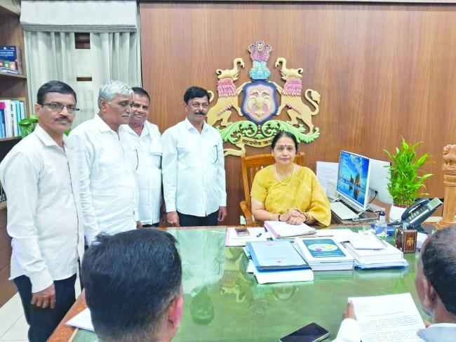 ಅರಣ್ಯ ಭೂಮಿ ಹಕ್ಕು ಮಾನ್ಯತೆ ವಿವಾದ :  ತಿರಸ್ಕರಿಸಿದ  ಅರ್ಜಿಗಳ ಮರುಪರೀಶೀಲನೆಗೆ ಮುಖ್ಯಕಾರ್ಯದರ್ಶಿ ಯಿಂದ ನಿರ್ದೆಶನ  