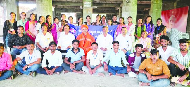  ದೇಶದ ಅಭಿವೃದ್ಧಿಗಾಗಿ ಯುವಕರ ಪಾತ್ರ ಅನನ್ಯ: ವಿರತಿಶಾನಂದ ಶ್ರೀ 