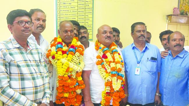 ಮುಂಡಗೋಡ ಮಾರ್ಕೆಟಿಂಗ್ ಸೊಸೈಟಿ: ಅಧ್ಯಕ್ಷ ಉಪಾಧ್ಯಕ್ಷರ ಆಯ್ಕೆ 