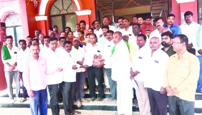 ಅಂಬಿಗರ ಚೌಡಯ್ಯ ಮೂರ್ತಿ ಭಗ್ನಗೊಳಿಸಿದ ದುಷ್ಕರ್ಮಿಗಳ ತಕ್ಷಣ ಬಂಧಿಸಿ : ಜಿತೆಂದ್ರ ಸುಣಗಾರ  