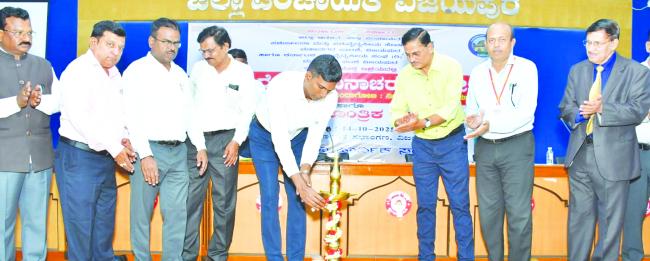 ನಾಯಿ ಕಡಿತಕ್ಕೆ ನಿರ್ಲಕ್ಷ್ಯ ಬೇಡ, ತಕ್ಷಣ ಲಸಿಕೆ ಪಡೆದುಕೊಳ್ಳಿ: ಡಿಸಿ ಡಾ.ಆನಂದ ಕೆ. ಕರೆ 