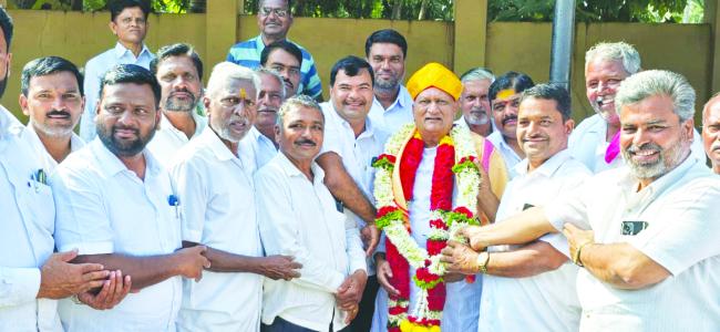 ಪಾರ್ಥನಹಳ್ಳಿ ಮುಸ್ಲಿಂ ಸಮಾಜ ಬಾಂಧವರಿಂದ ಶಾಸಕ ರಾಜು ಕಾಗೆಗೆ ಸನ್ಮಾನ