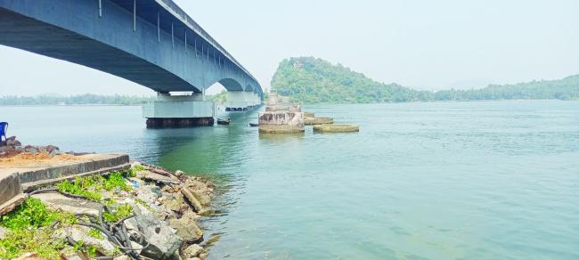 ಕಾಳಿ ನದಿಗೆ ಹೊಸ ಸೇತುವೆಯ ಭೂಮಿ ಪೂಜೆ ನಂತರ ಶಾಸಕ ಸತೀಶ್ ಸೈಲ್ ತಕರಾರು   