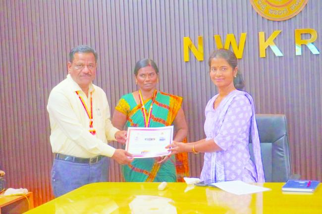 ಬೆಳಗಾವಿ ಸಾರಿಗೆ ಸಂಸ್ಥೆ ಅಧಿಕಾರಿಗೆ ಪ್ರಶಂಸಾ ಪತ್ರ