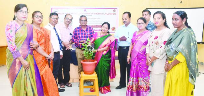 ವೃತ್ತಿ -ವೈಯಕ್ತಿಕ ಜೀವನದ ಸಮತೋಲನ ಅಗತ್ಯ: ಪ್ರೊ. ವಿಜಯಾ ಕೋರಿಶೆಟ್ಟಿ  