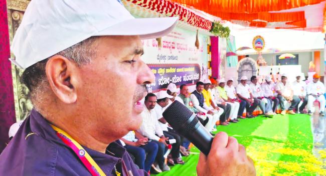 ಗ್ರಾಮೀಣ ಕ್ರೀಡೆಗೆ ಉತ್ತೇಜನ ನೀಡಿ: ಬಿಇಓ ಸಾವಳಗಿ  