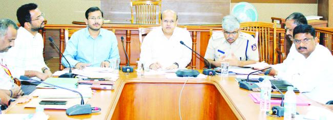  ಕರ್ನಾಟಕ ರಾಜ್ಯೋತ್ಸವ ಆಚರಣೆಗೆ ಅಗತ್ಯ ಸಿದ್ಧತೆ    ಮಾಡಿಕೊಳ್ಳಿ: ಜಿಲ್ಲಾಧಿಕಾರಿ ಡಾ. ಸುರೇಶ ಇಟ್ನಾಳ 